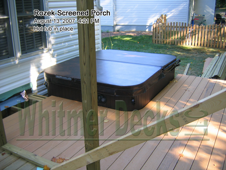 12_Hot_tub_in_place.jpg