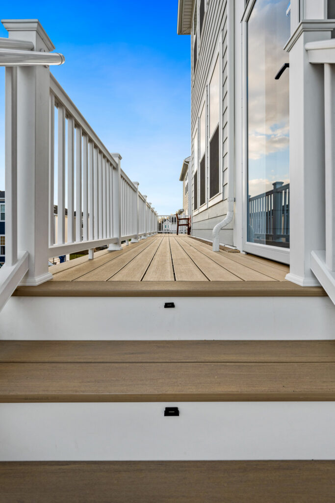 deck picture frame
