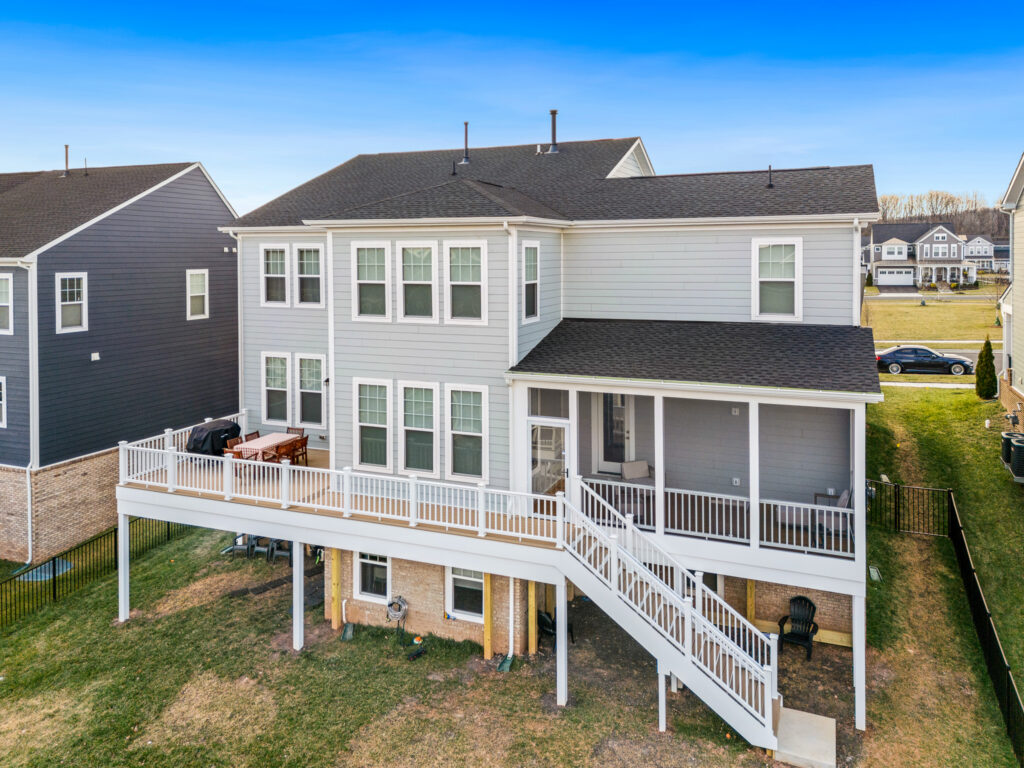 Screened Porch Loudoun